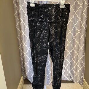 lululemon athletica Black and Gray Patterned Leggings
